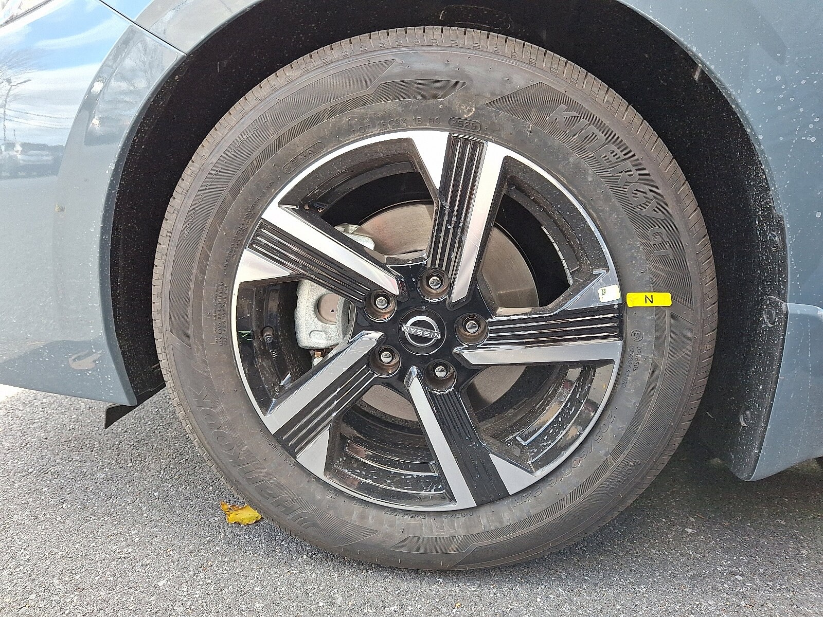 2025 Nissan Sentra SV photo 4