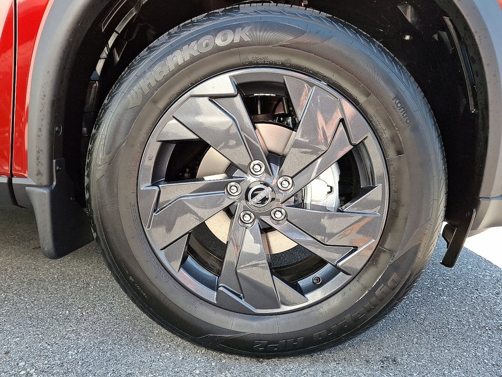 New 2026 Nissan Rogue SV SUV