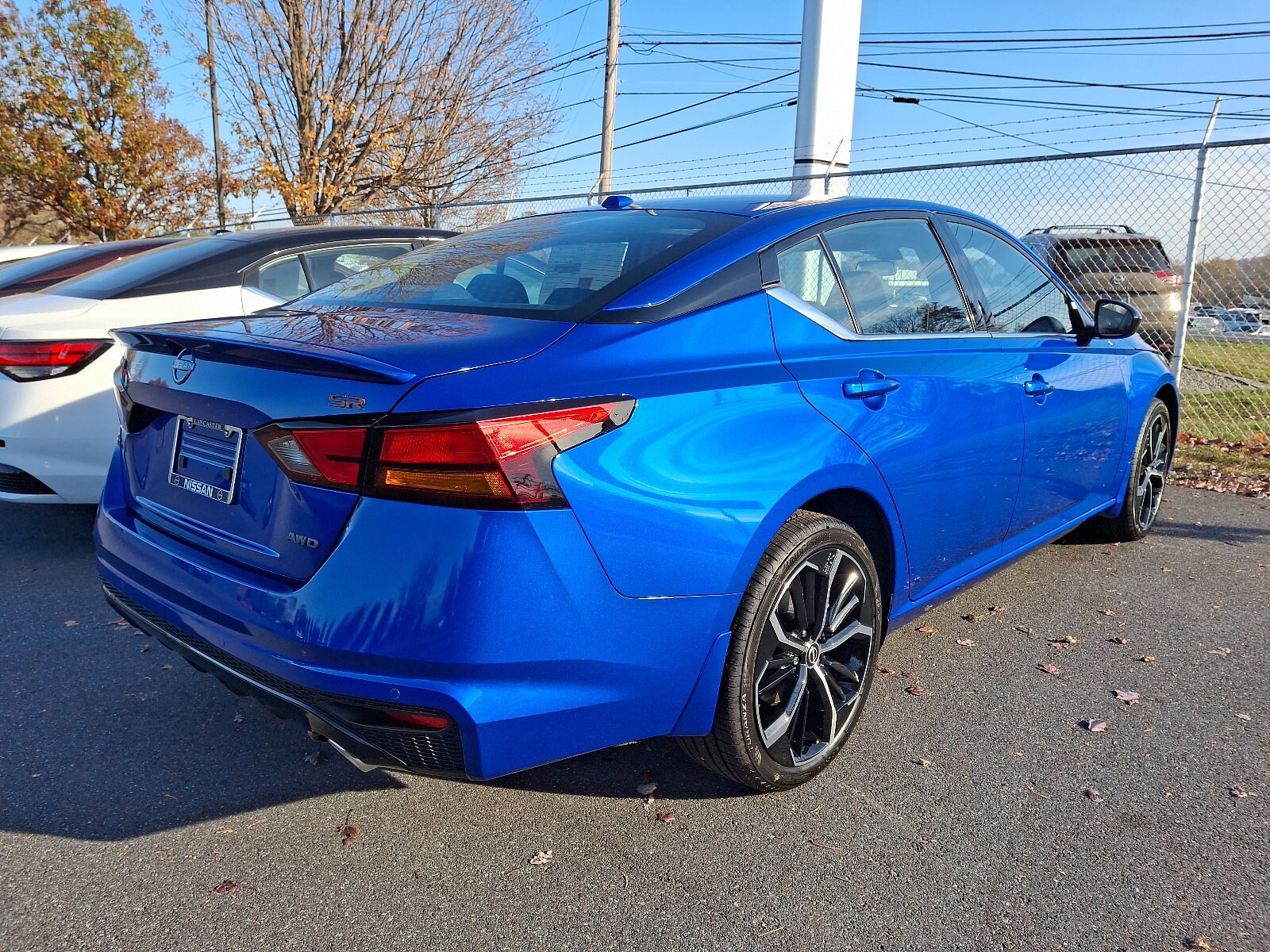 2025 Nissan Altima SR photo 4