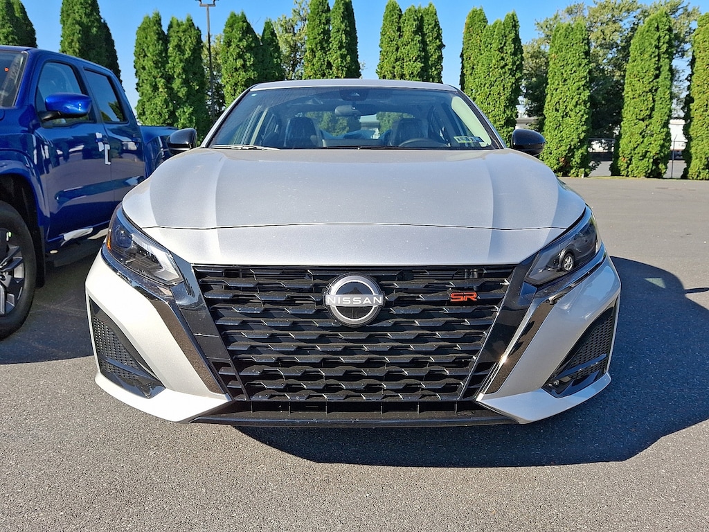 New 2025 Nissan Altima SR Sedan