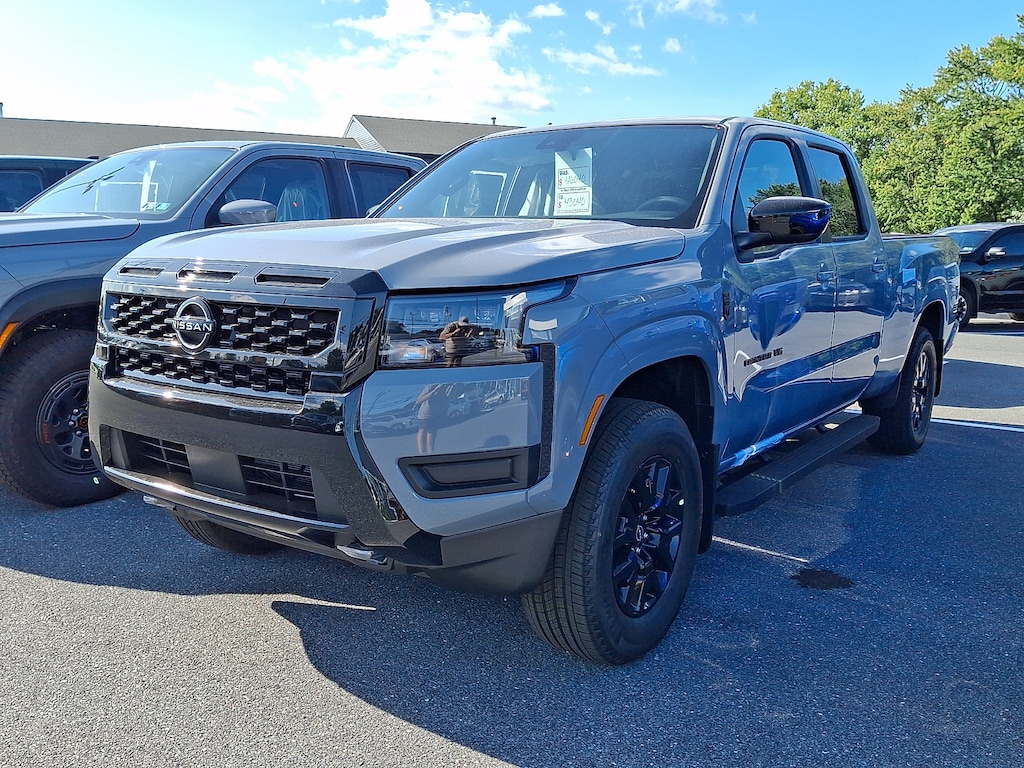 New 2027 Nissan Frontier SV Truck Crew Cab