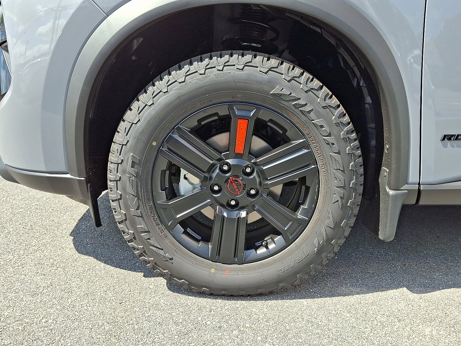 2026 Nissan Rogue SV photo 3