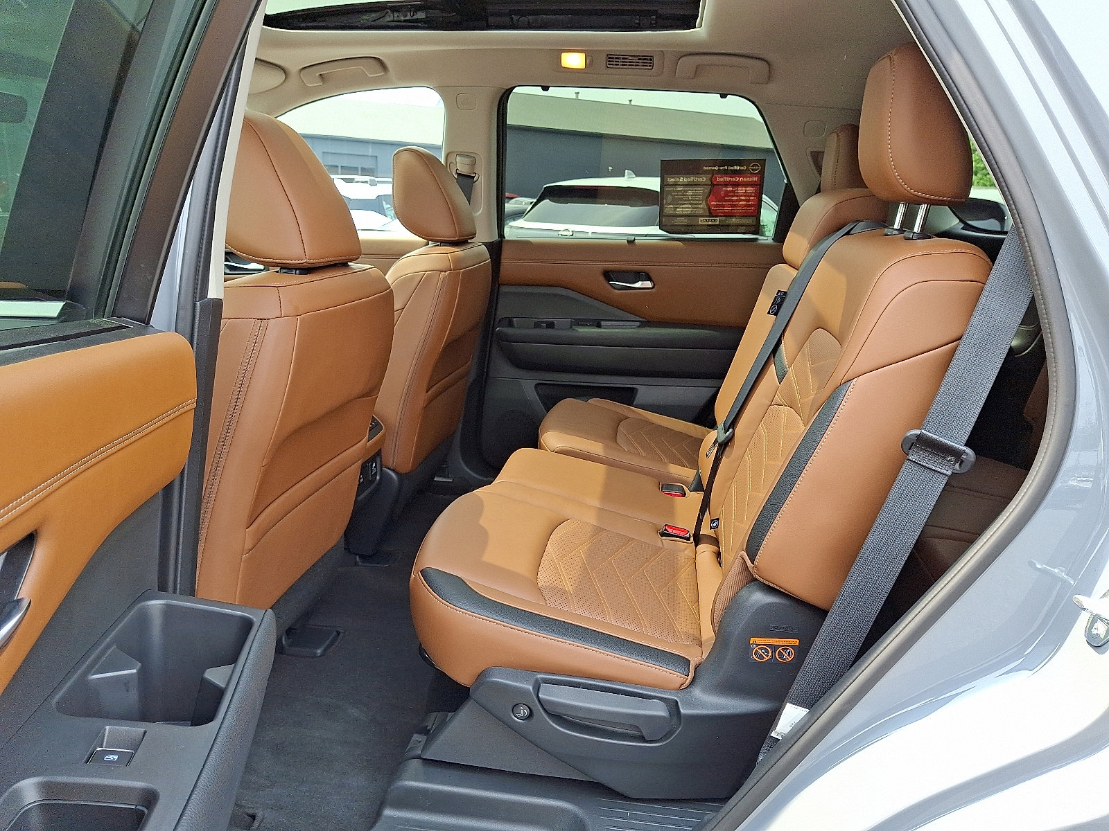 2023 Nissan Pathfinder Platinum - Photo 11