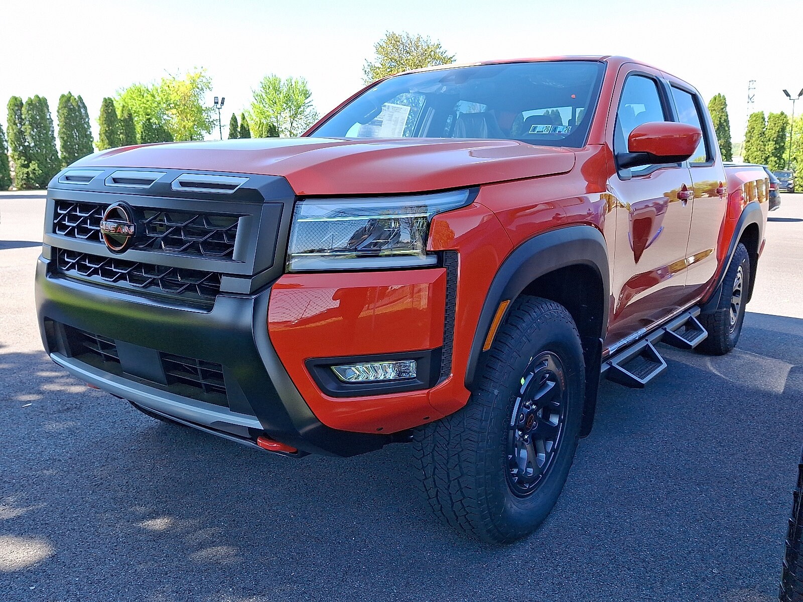 2025 Nissan Frontier PRO-4X photo 3