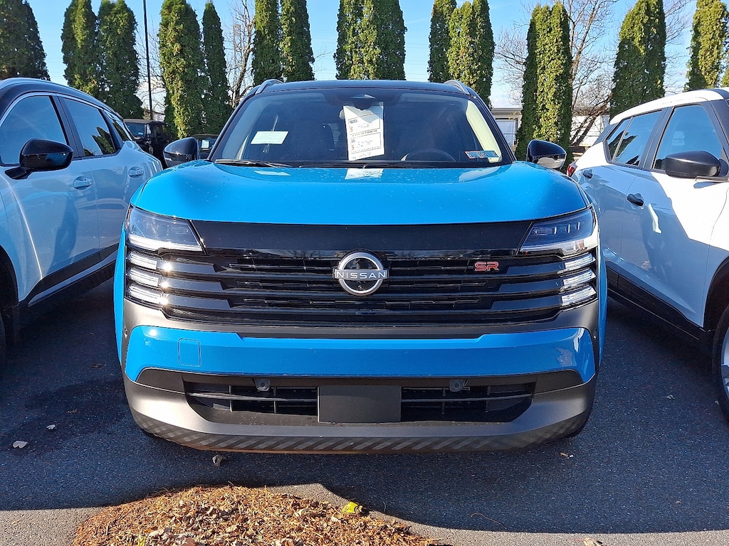 New 2026 Nissan Kicks SR SUV