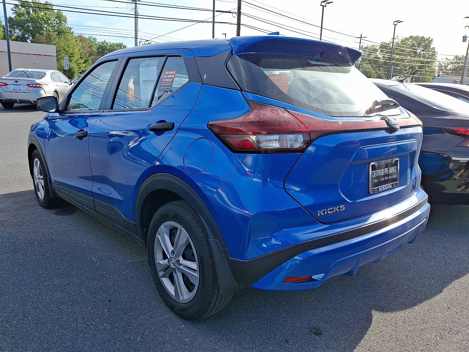 2022 Nissan Kicks S photo 3