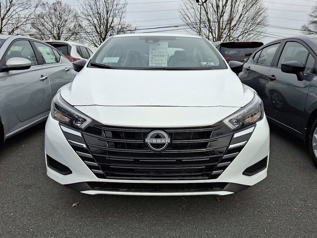 New 2025 Nissan Versa 1.6 S Sedan