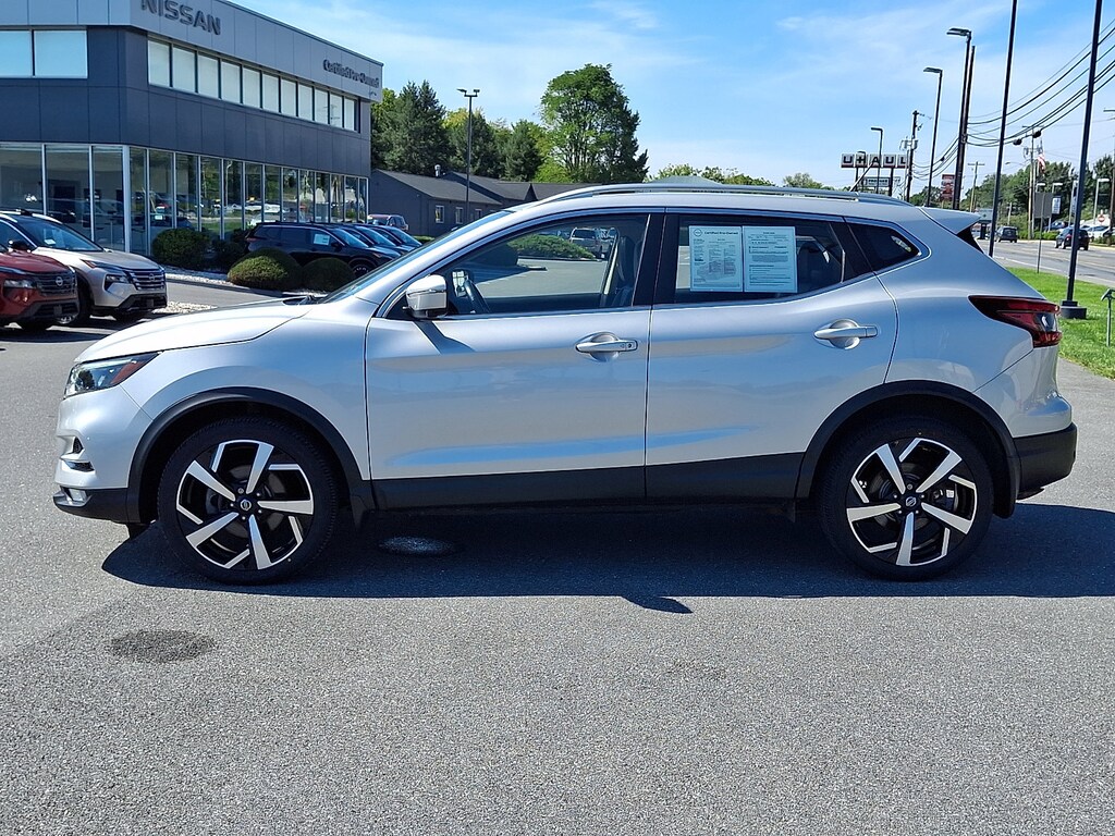 Certified 2022 Nissan Rogue Sport SL AWD SL