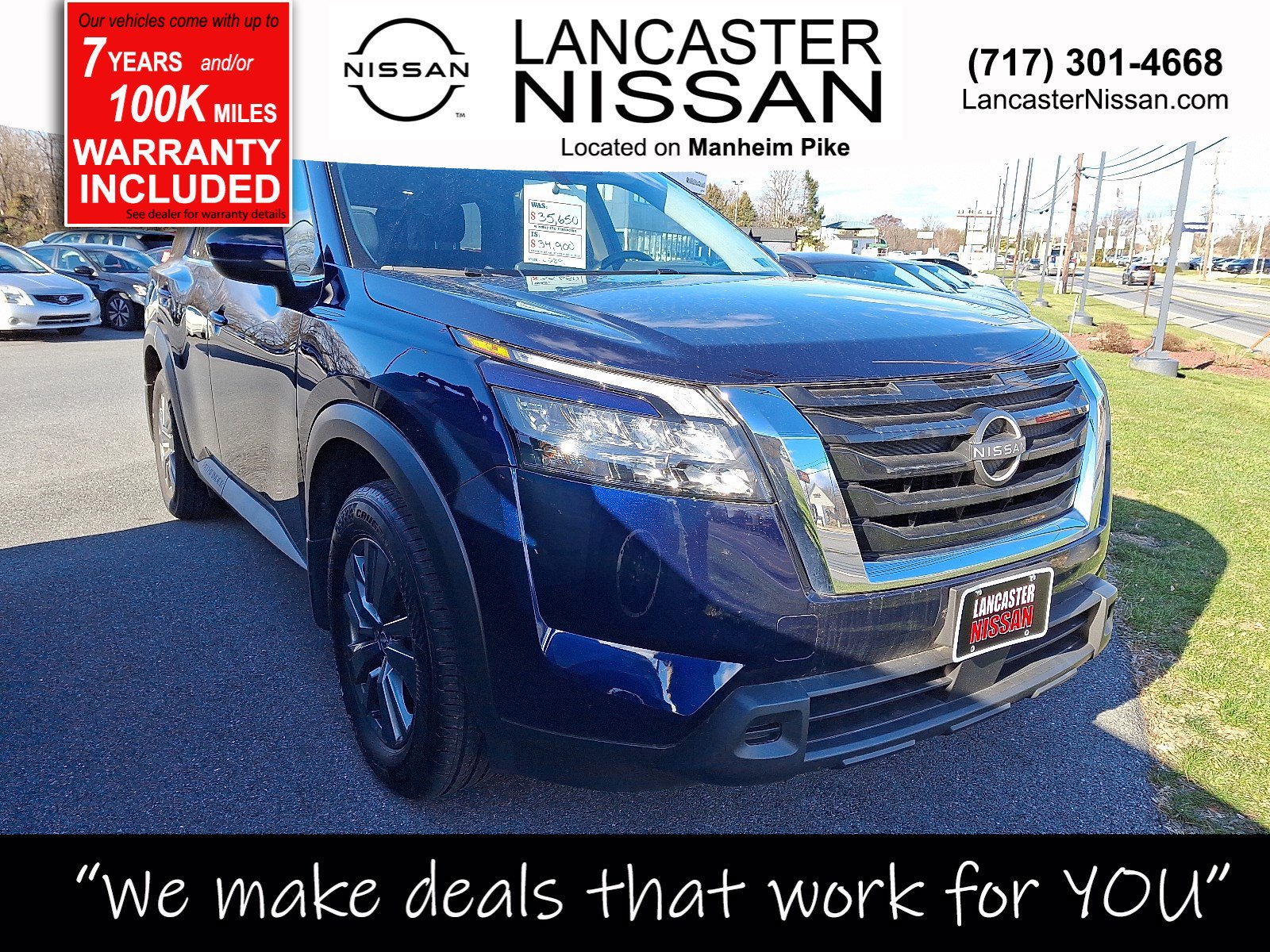 2024 Nissan Pathfinder SV's photo