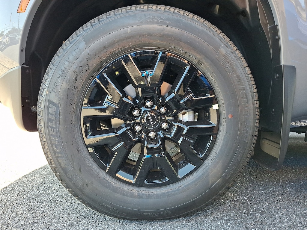 New 2027 Nissan Frontier SV Truck Crew Cab
