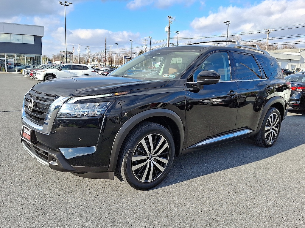 Certified 2023 Nissan Pathfinder Platinum Platinum 4WD