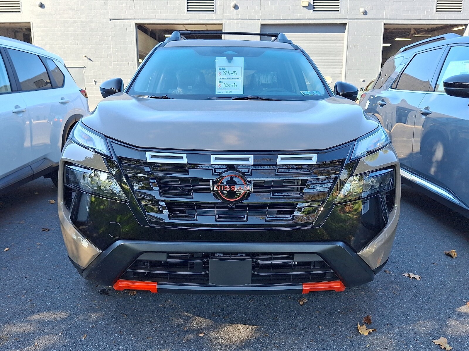 2026 Nissan Rogue SV photo 2