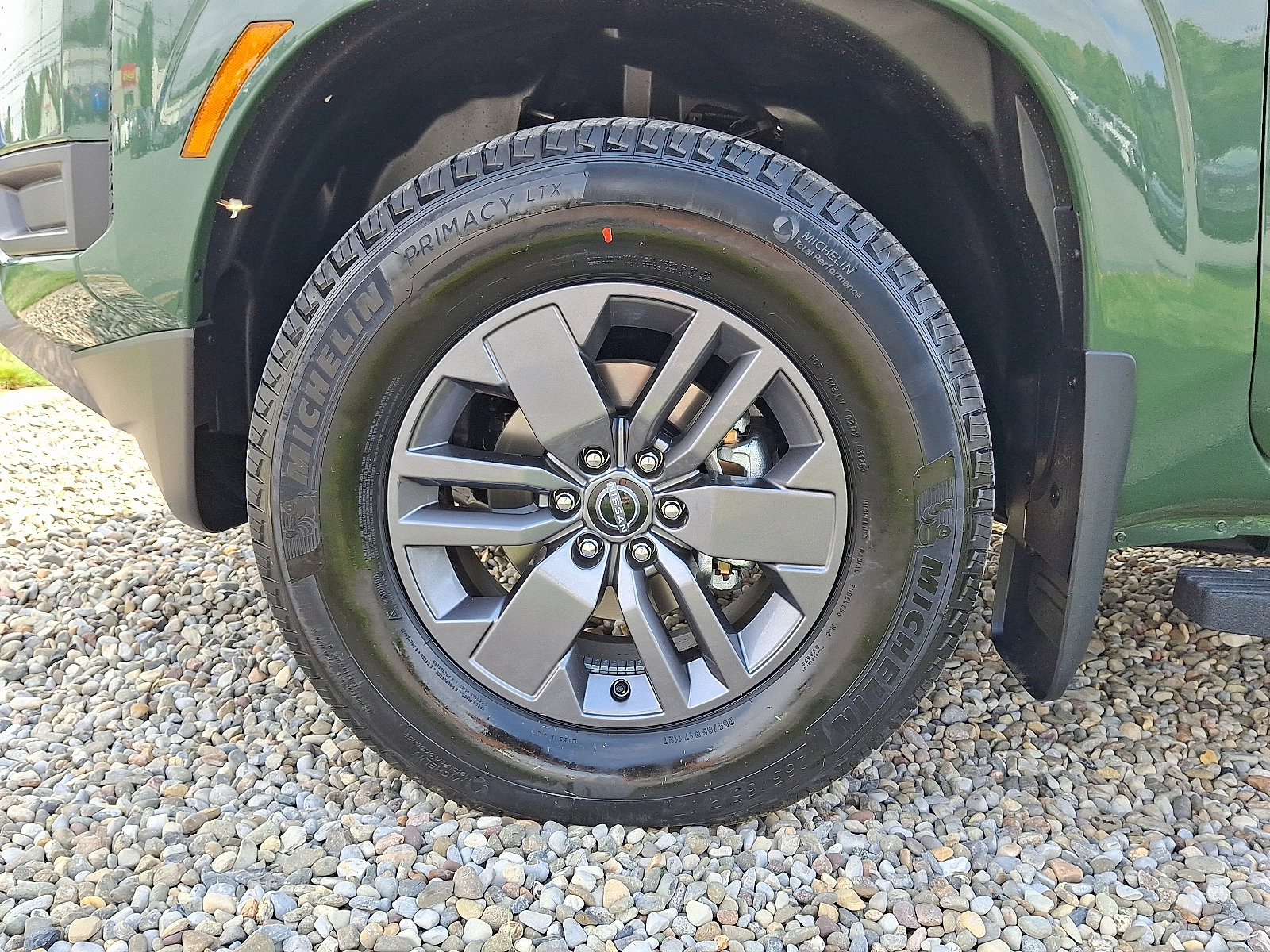2026 Nissan Frontier SV - Photo 4