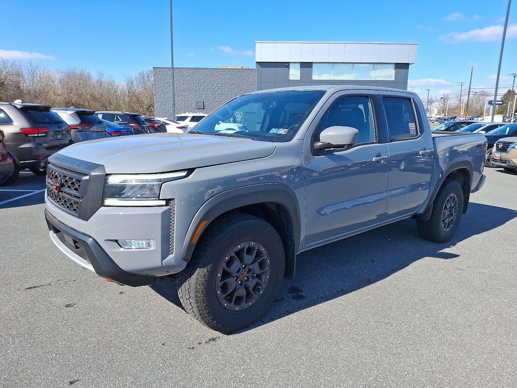 Certified 2022 Nissan Frontier PRO-4X Crew Cab 4x4 PRO-4X Auto