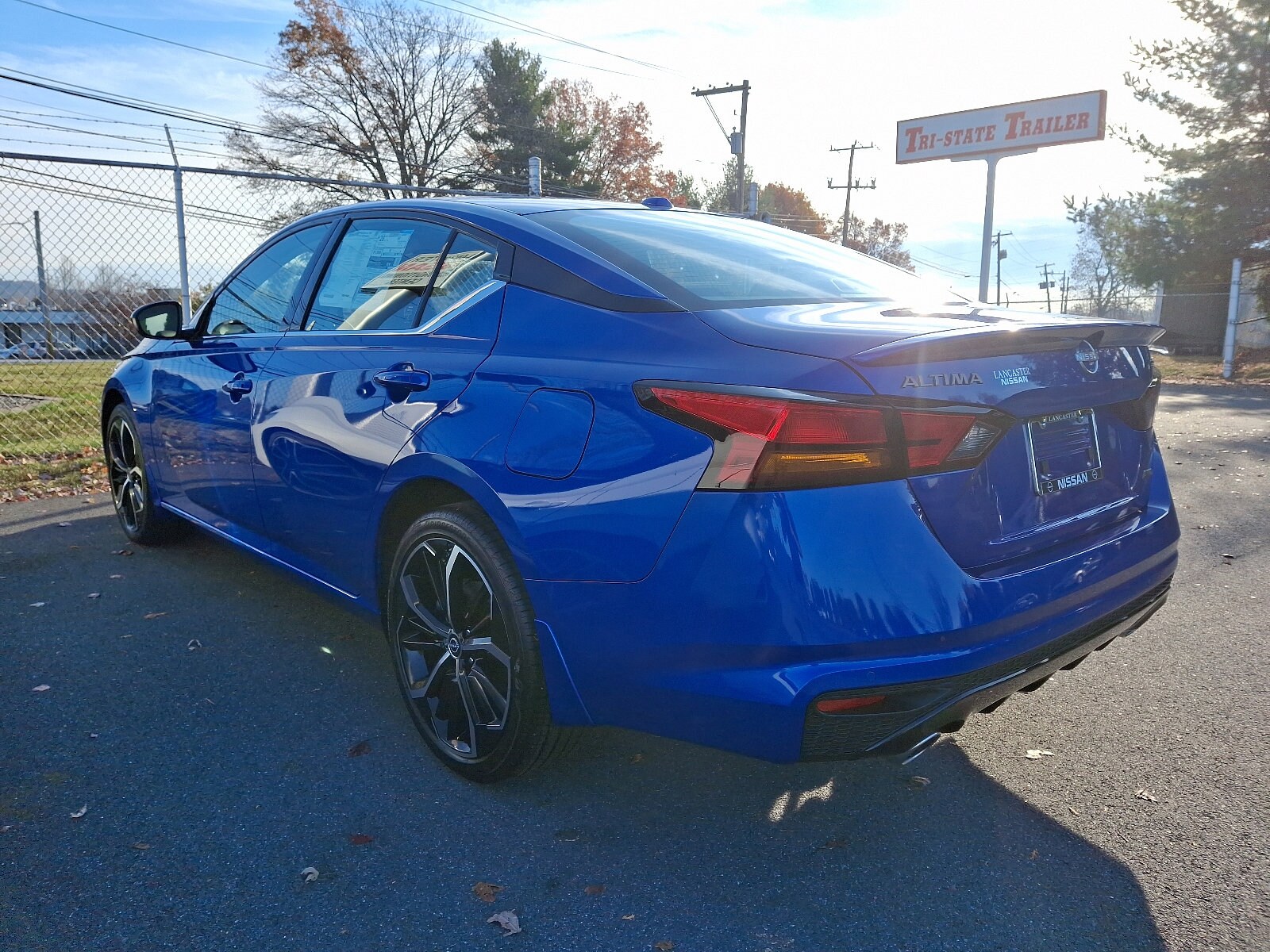 2025 Nissan Altima SR photo 3