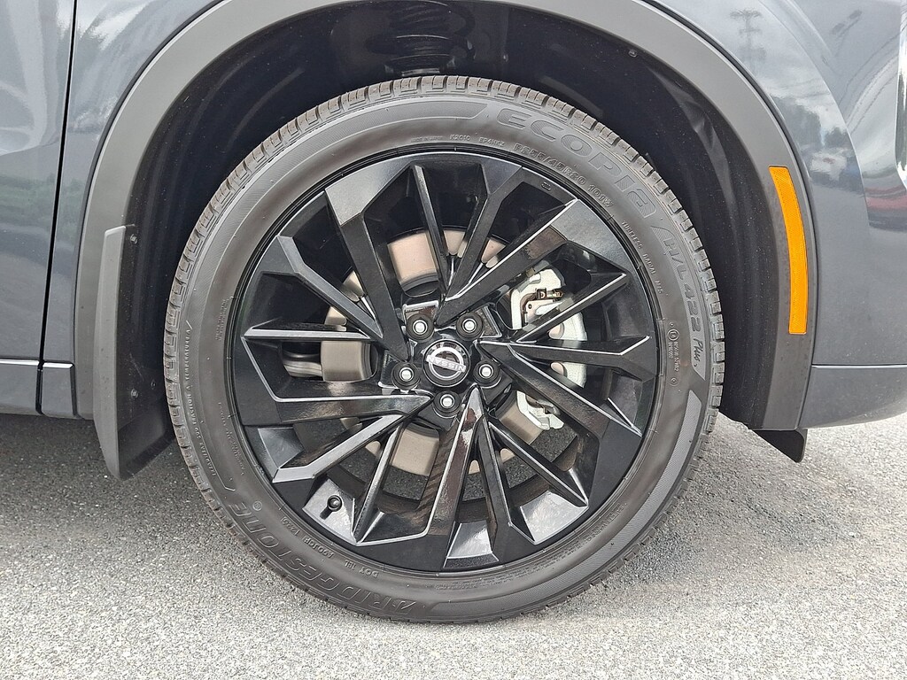 New 2026 Nissan Rogue Plug-In Hybrid Platinum SUV