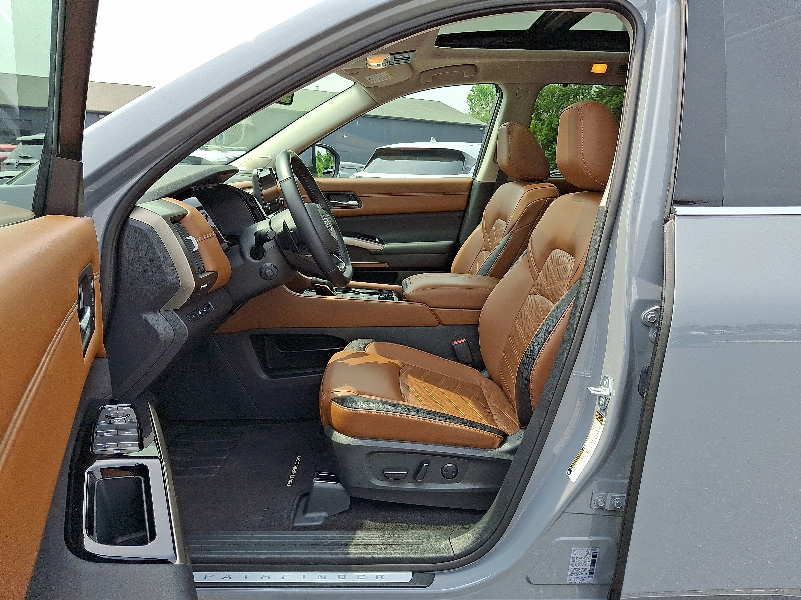 2023 Nissan Pathfinder Platinum - Photo 15