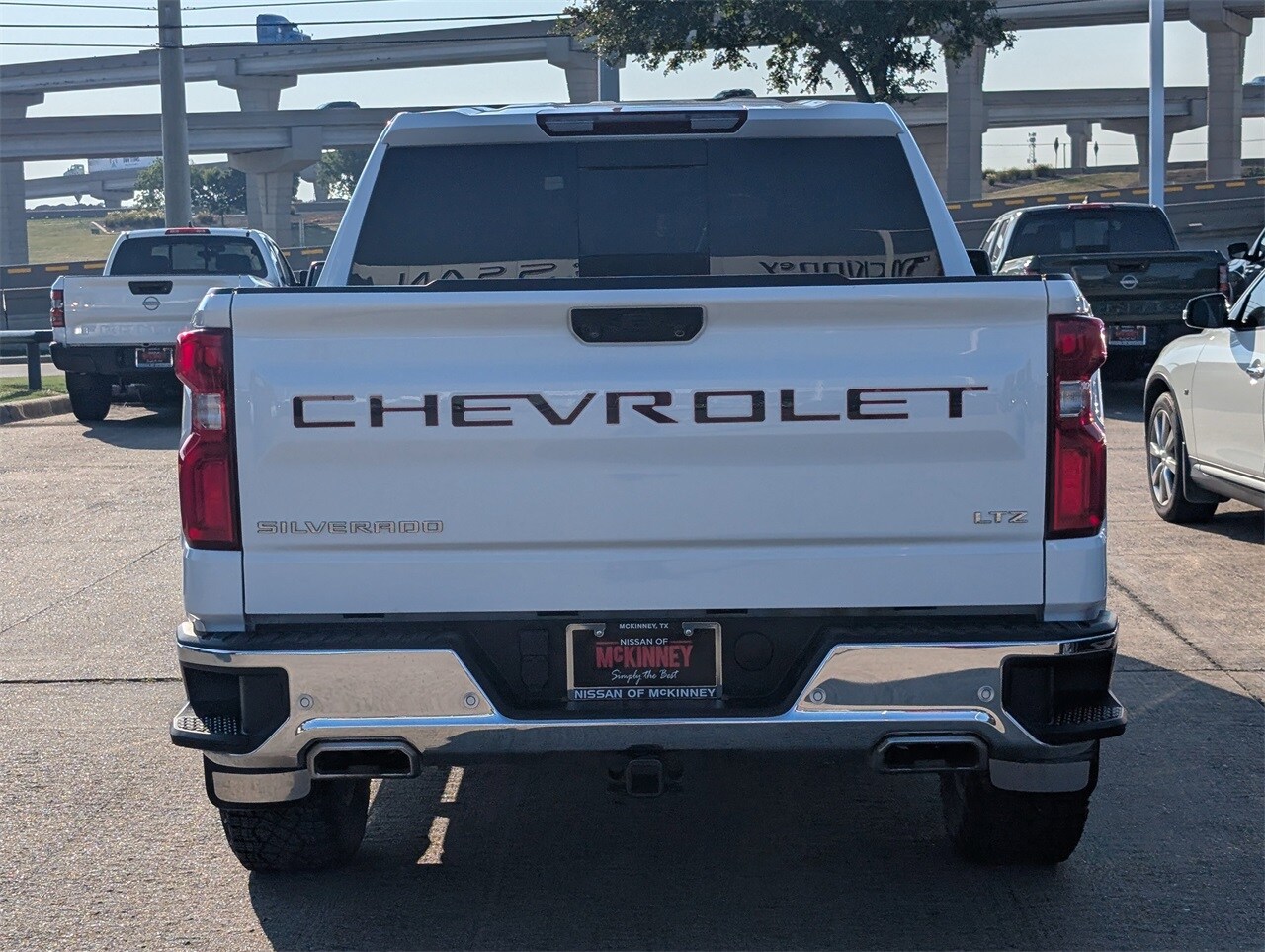 2023 Chevrolet Silverado 1500 LTZ Z71 photo 4