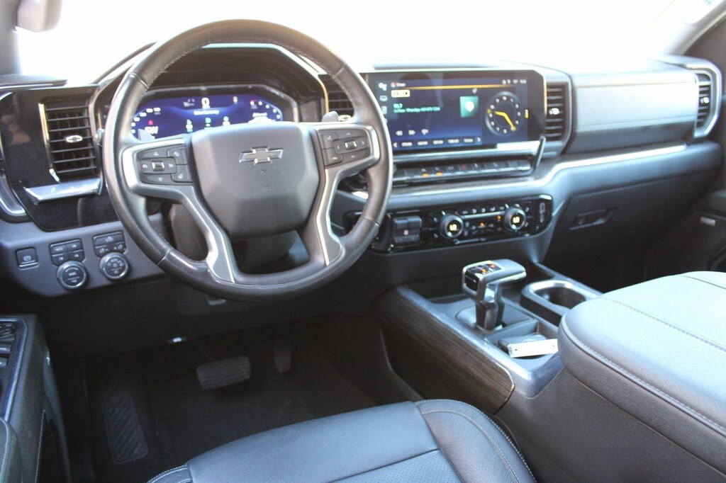 Used 2023 Chevrolet Silverado 1500 LT Trail Boss w/Convpkg2 Truck Crew Cab