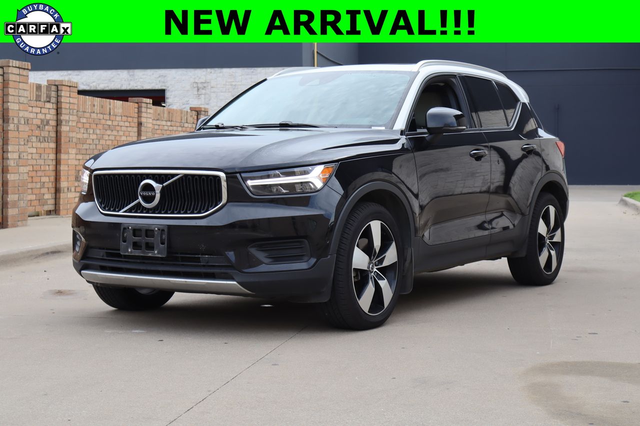 2019 Volvo XC40 T5 Momentum AWD's photo