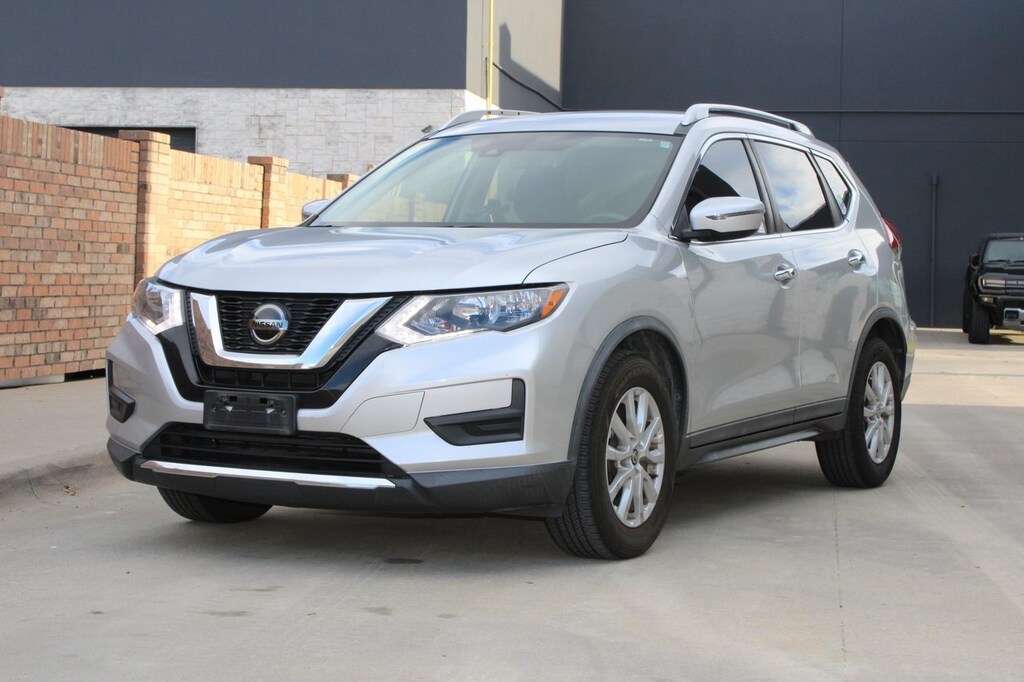 Used 2020 Nissan Rogue SV w/Leather SUV