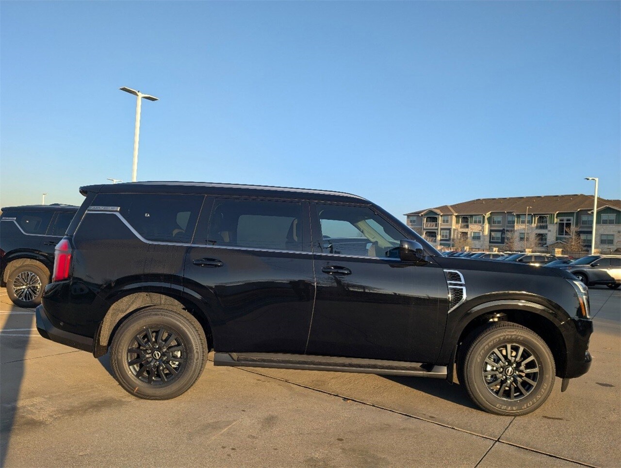 2025 Nissan Armada SV photo 2