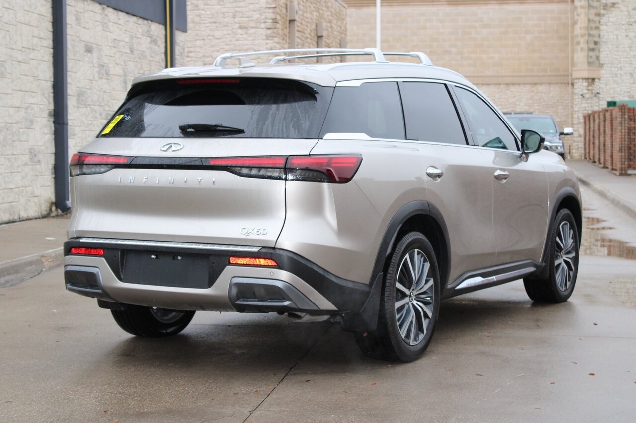 2023 Infiniti QX60 Sensory photo 3