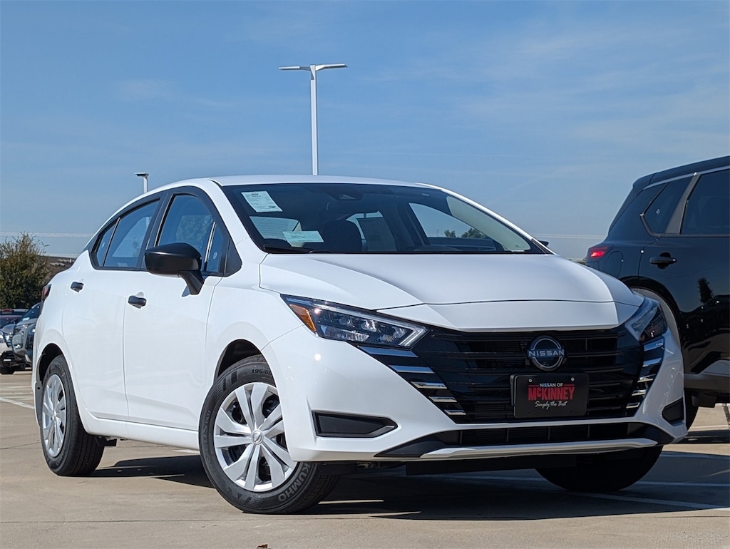 New 2025 Nissan Versa 1.6 S Sedan
