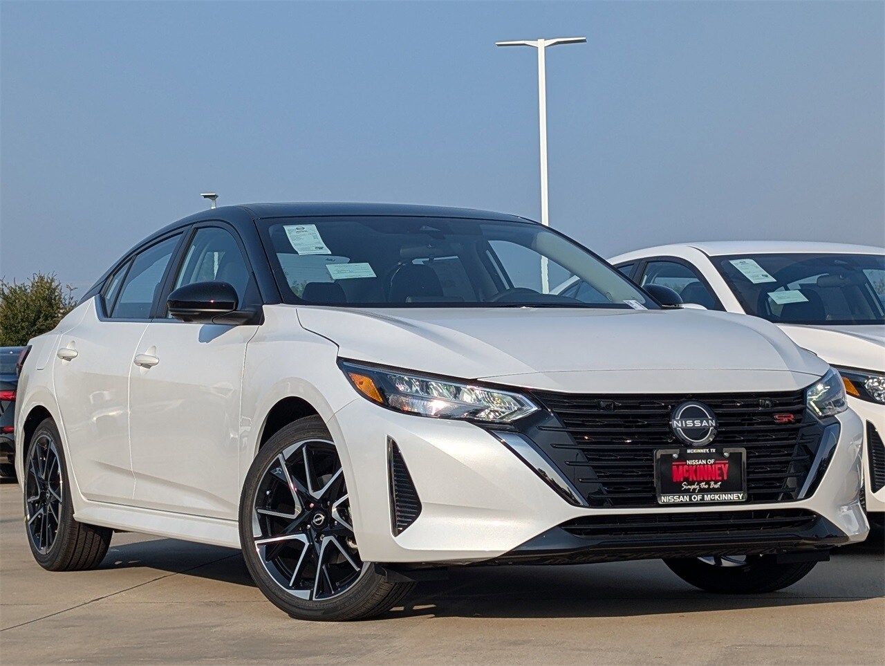 2025 Nissan Sentra SR photo 2