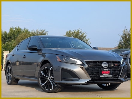 2025 Nissan Altima SR Sedan