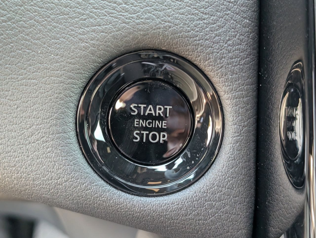 2026 Nissan Armada Platinum - Photo 15