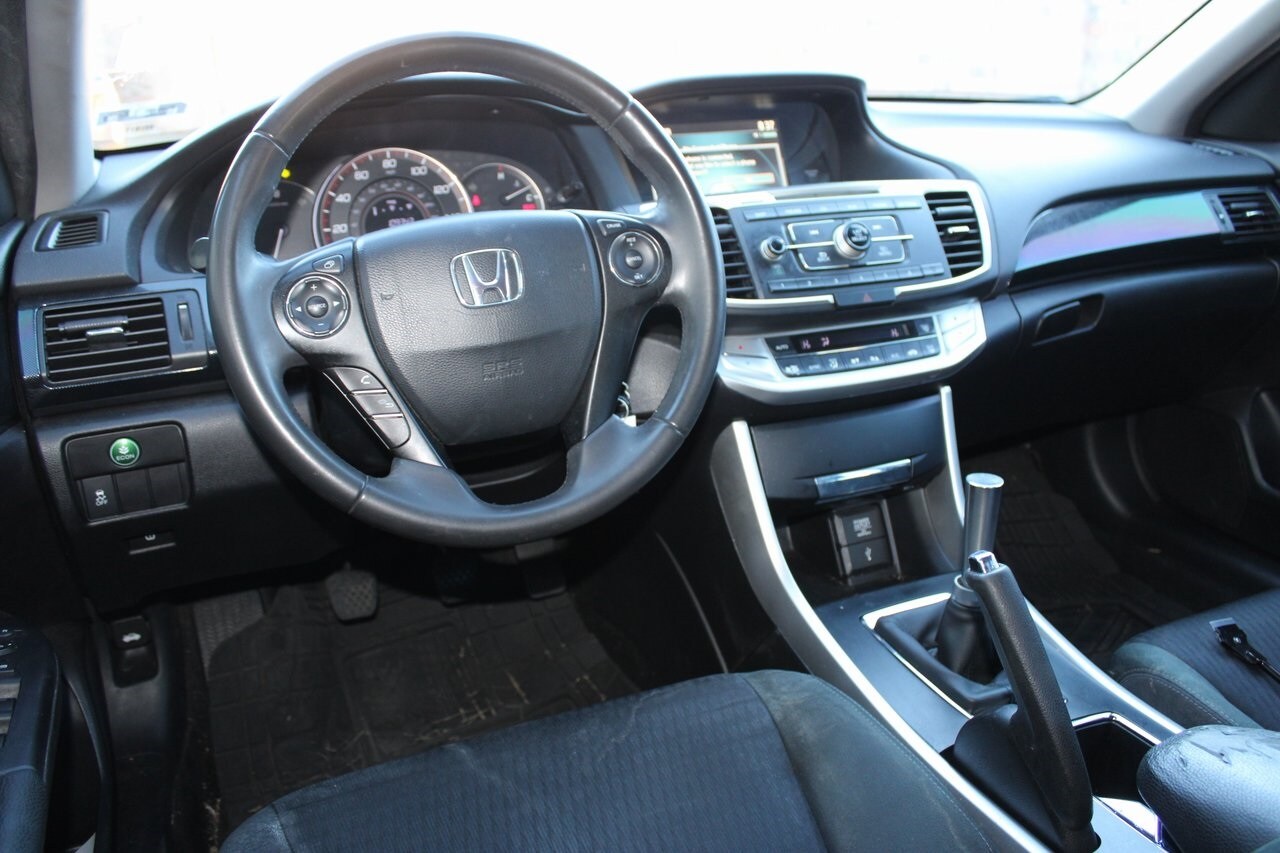 2015 Honda Accord Sport photo 3