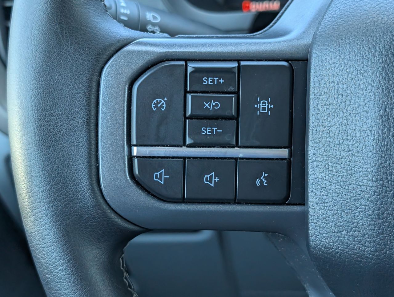 2025 Ford F-150 XLT - Photo 23