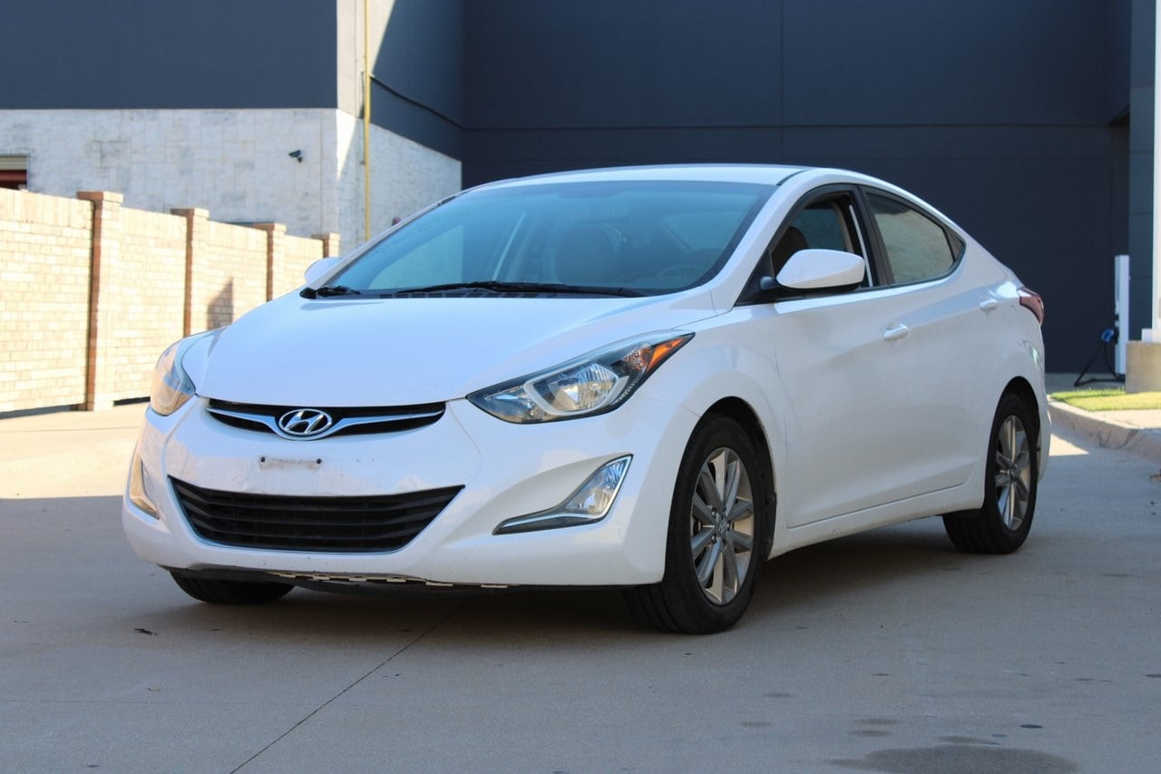 Used 2016 Hyundai Elantra SE with VIN 5NPDH4AE6GH734490 for sale in McKinney, TX