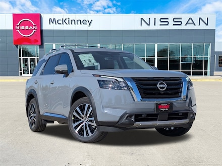 2025 Nissan Pathfinder Platinum SUV