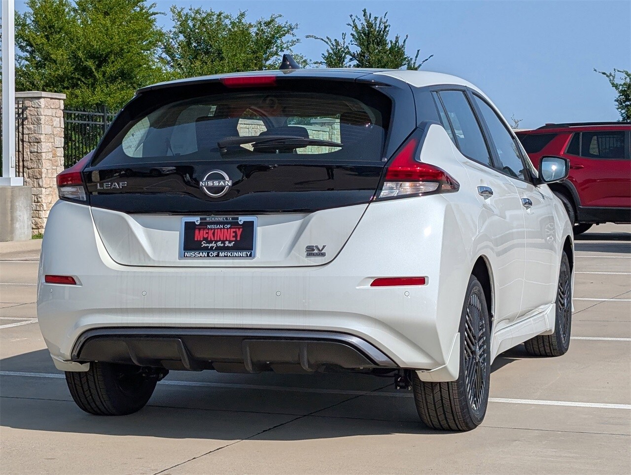 2025 Nissan Leaf SV Plus photo 4