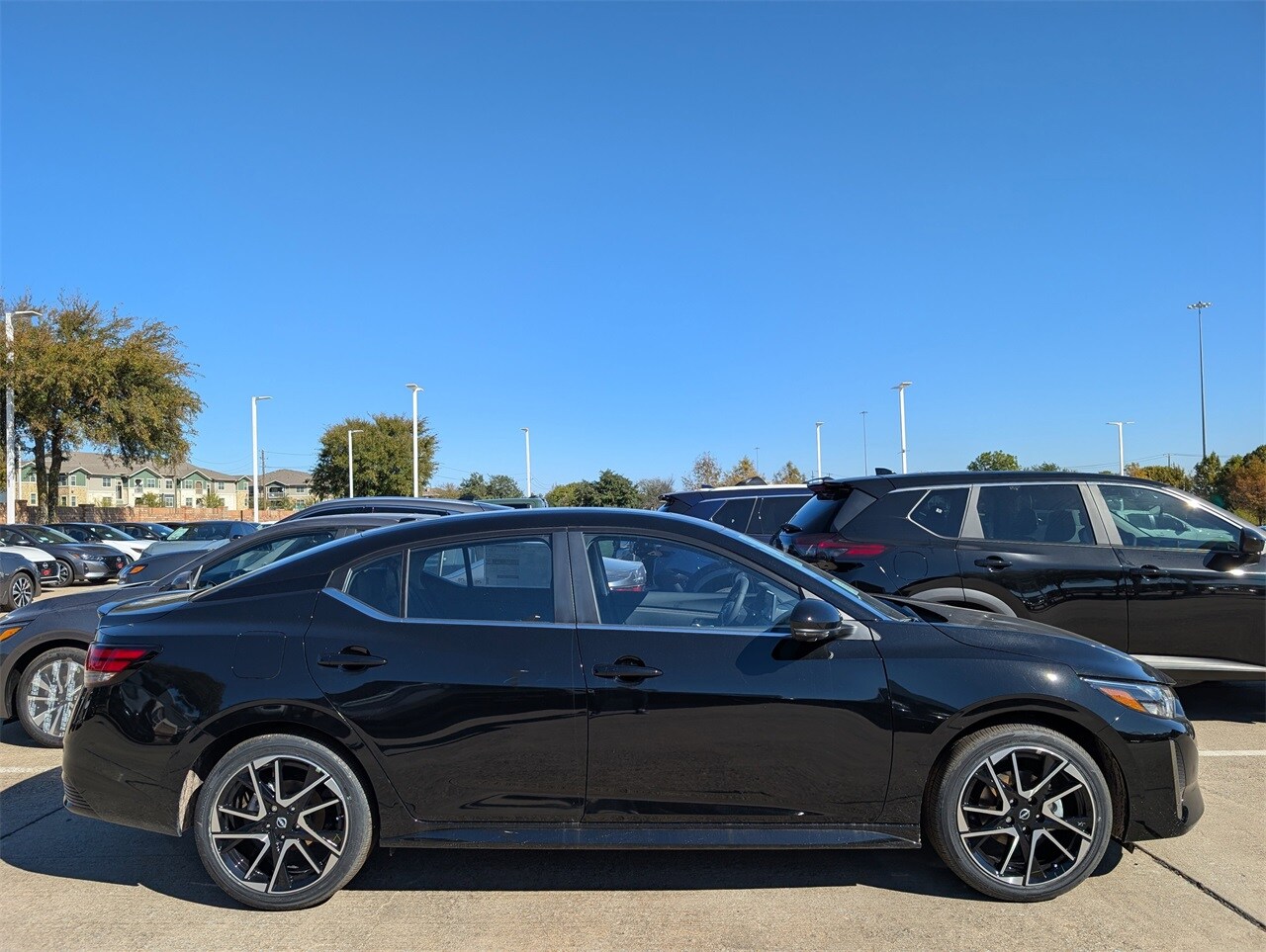 2025 Nissan Sentra SR photo 3