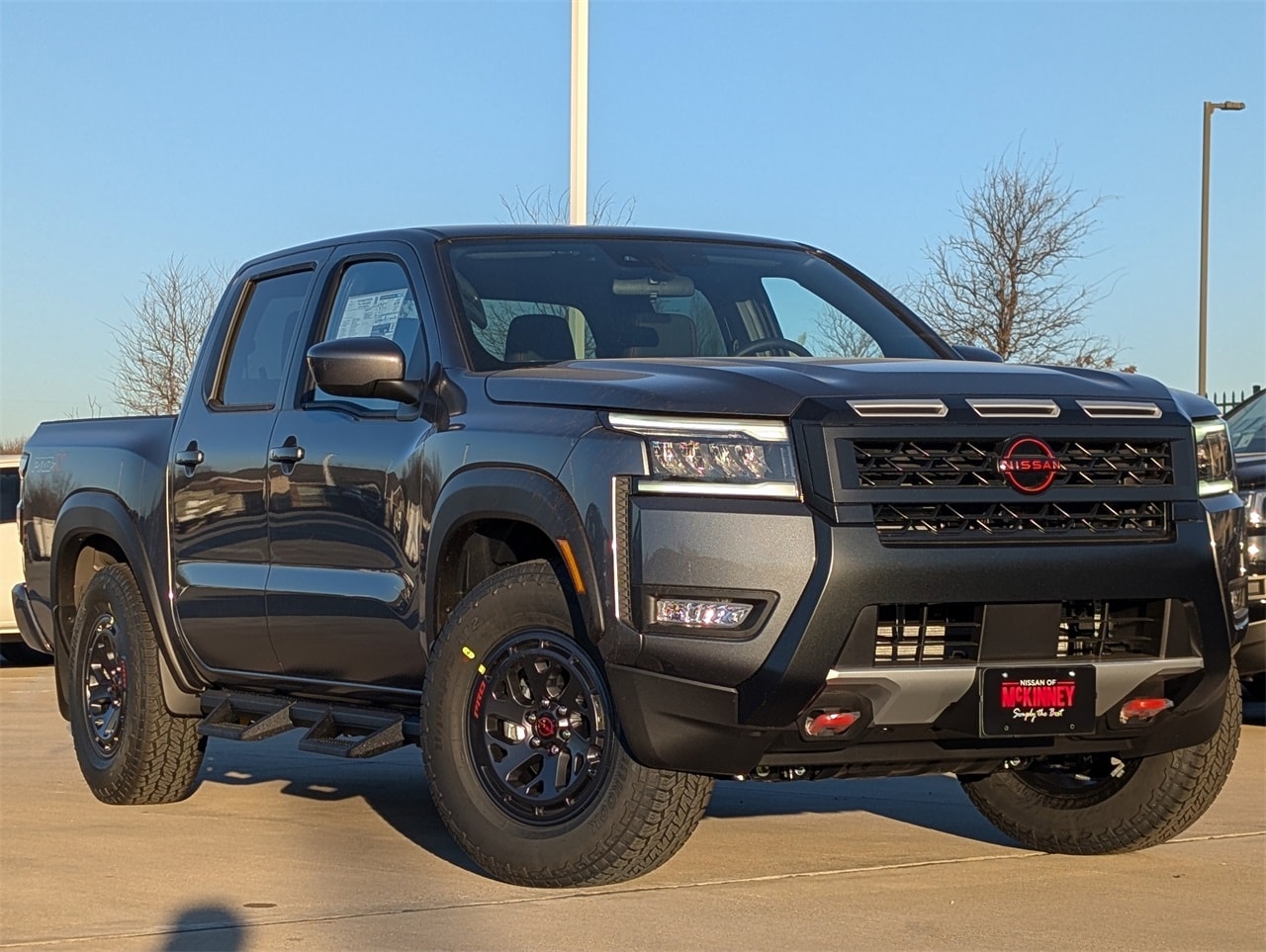 2026 Nissan Frontier PRO-X's photo