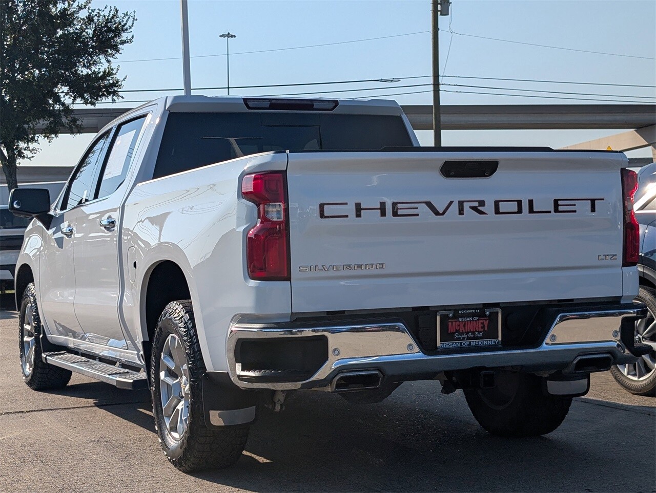 2023 Chevrolet Silverado 1500 LTZ Z71 photo 3