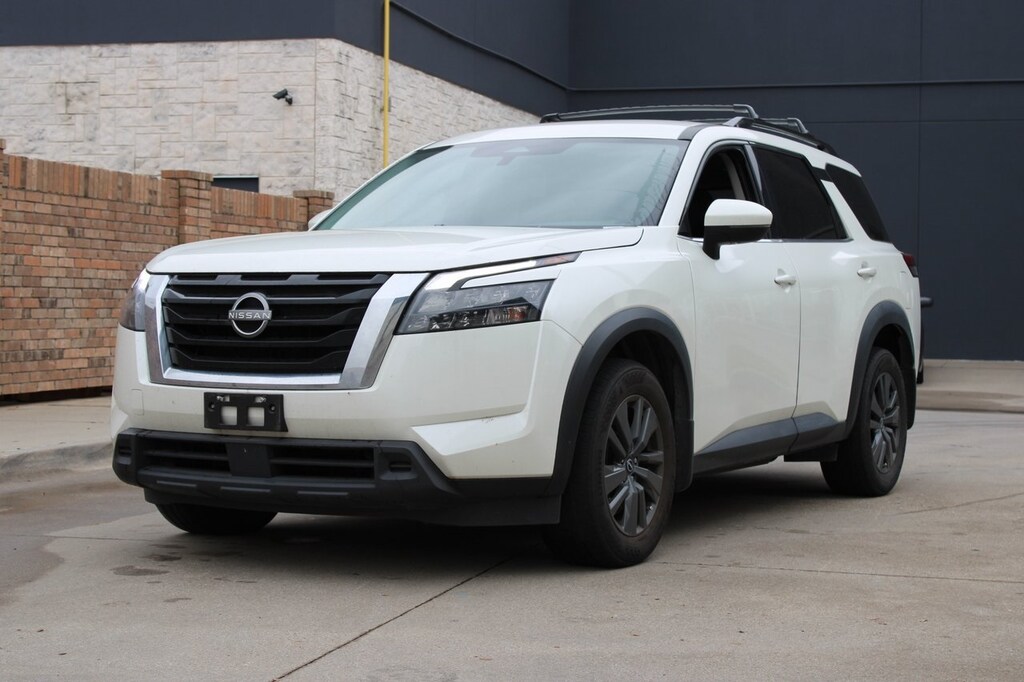 Used 2023 Nissan Pathfinder SV SUV