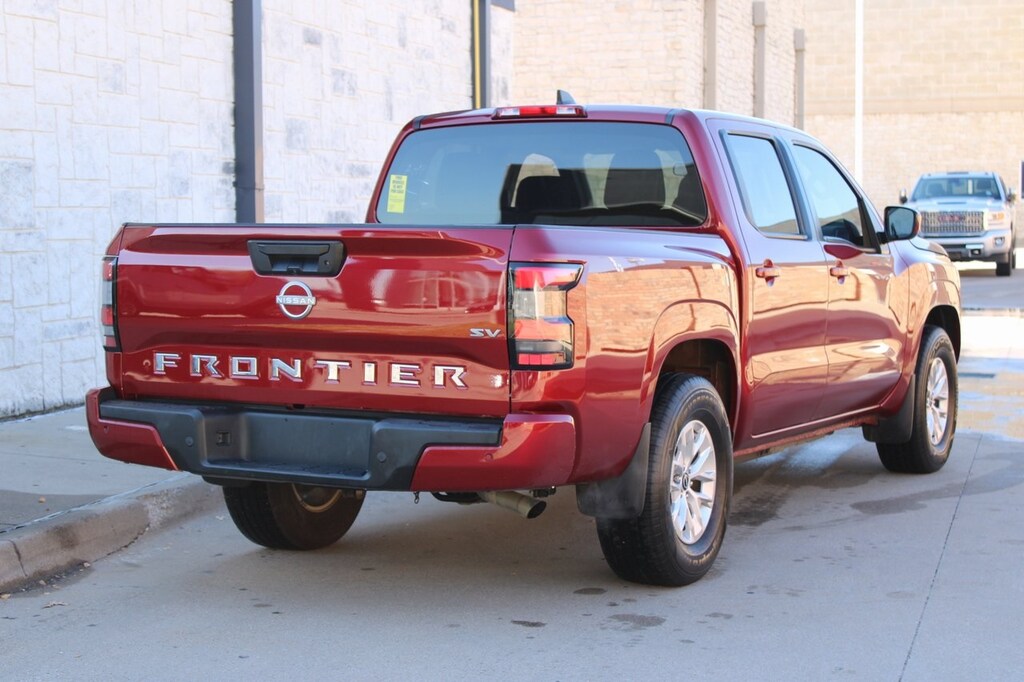 Used 2024 Nissan Frontier SV w/Techpkg Truck Crew Cab