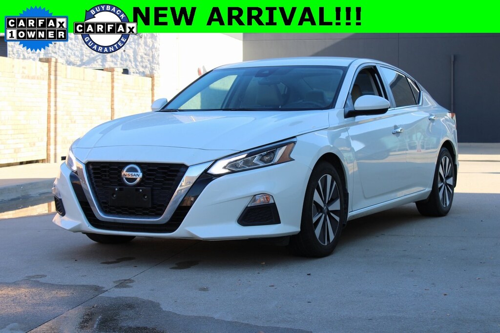 Used 2021 Nissan Altima 2.5 SV Sedan