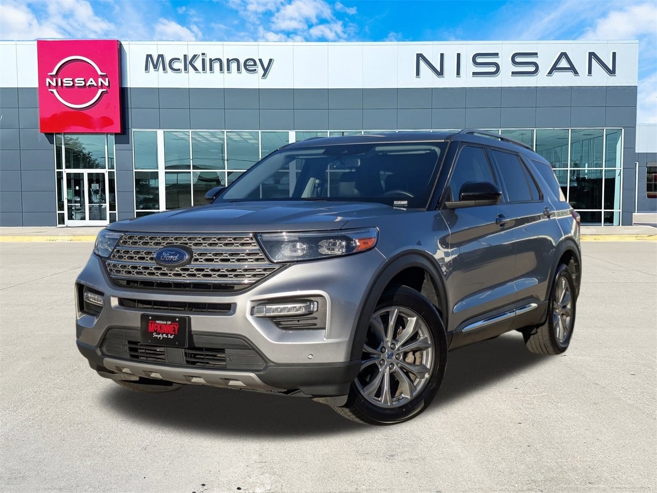 2023 Ford Explorer Limited's photo