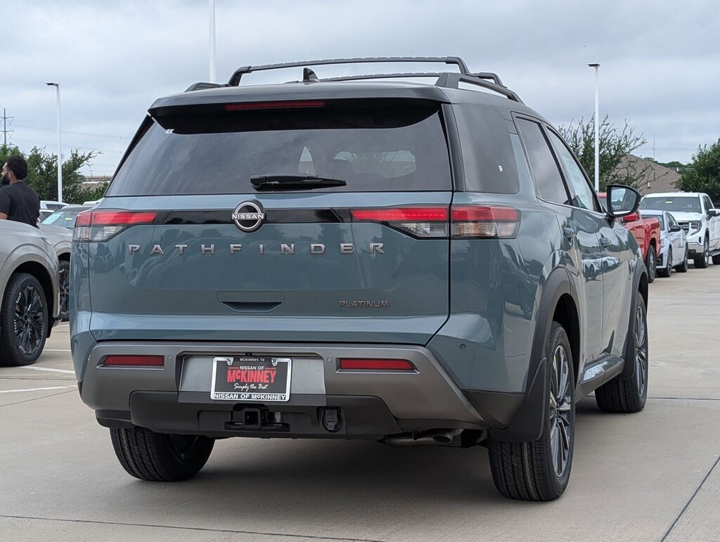 New 2026 Nissan Pathfinder Platinum SUV