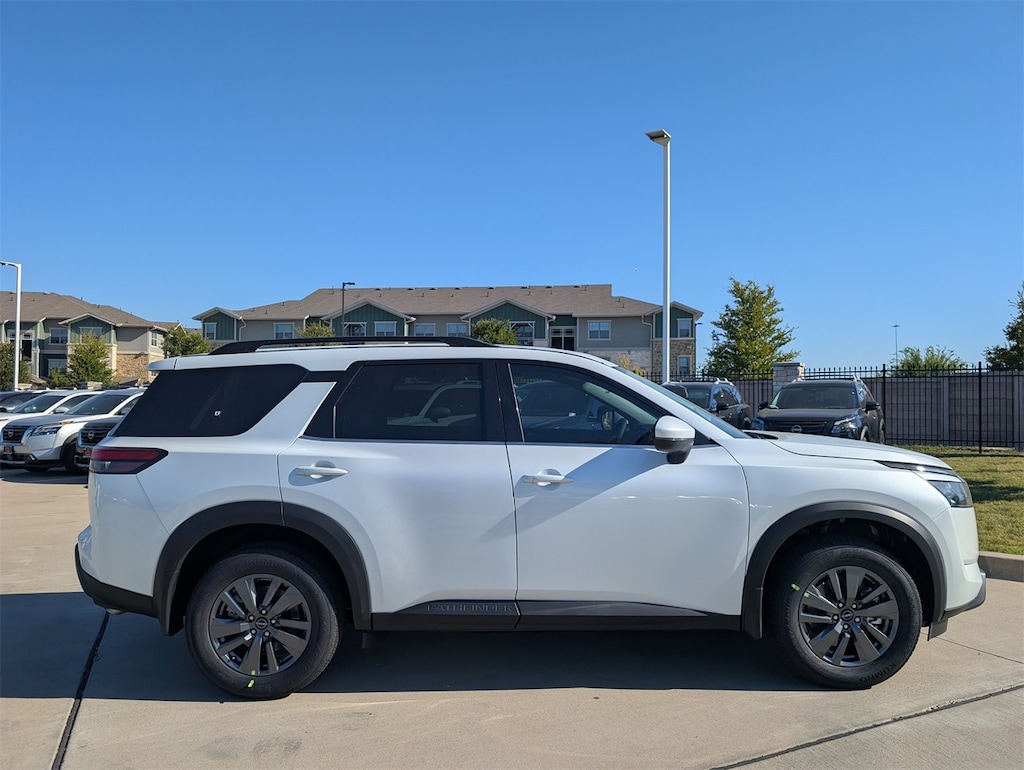 New 2025 Nissan Pathfinder SV SUV