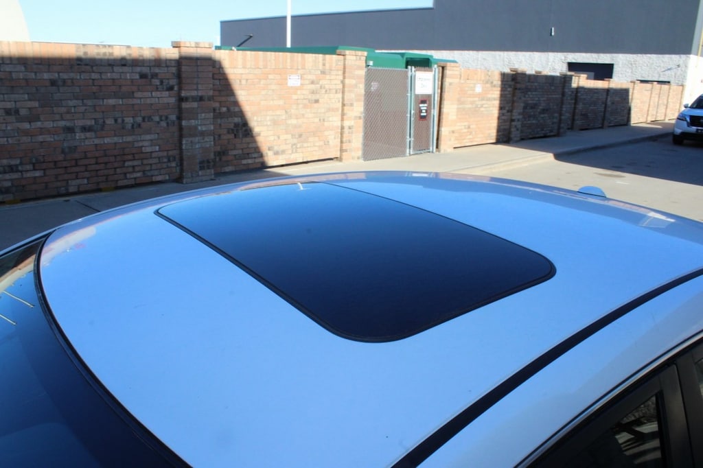 Used 2015 Nissan Sentra SR w/Nav/Premiumpkg Sedan