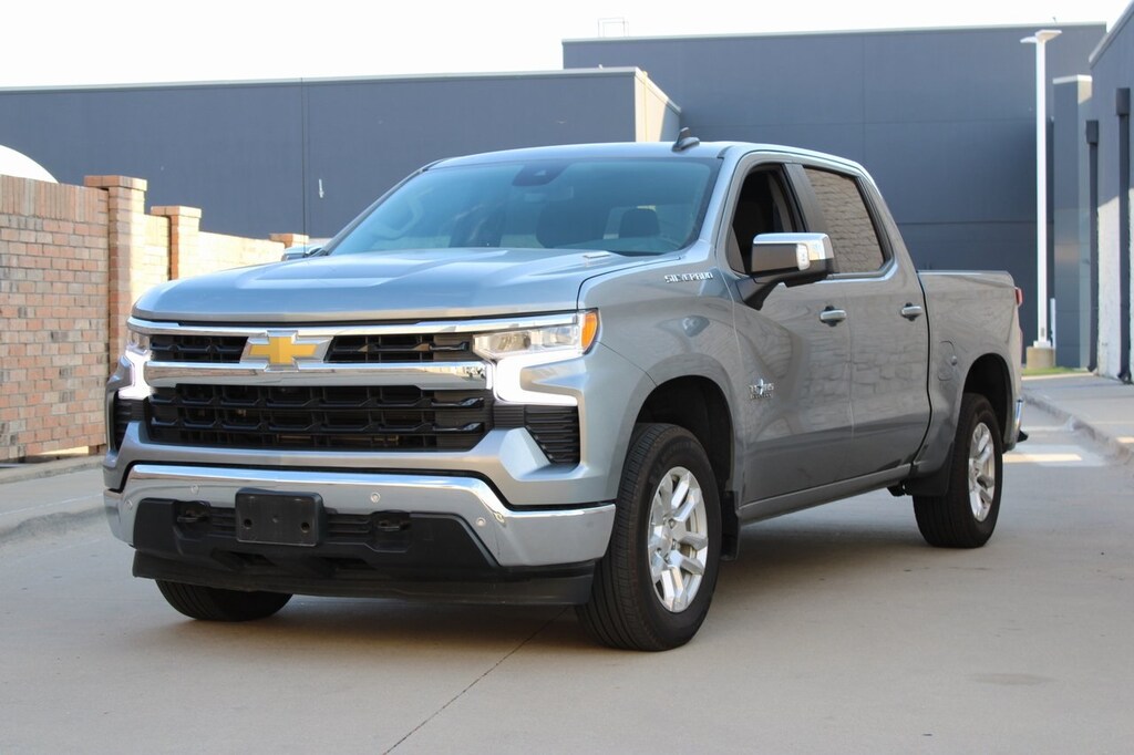 Used 2024 Chevrolet Silverado 1500 LT w/Safetypkg/Convpkg2 Truck Crew Cab