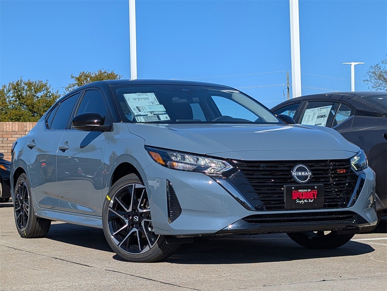 2025 Nissan Sentra SR photo 2