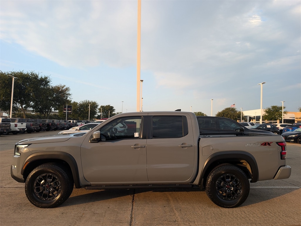 Certified 2023 Nissan Frontier PRO-4X w/Nav/Techp/Convp/Premp Truck Crew Cab