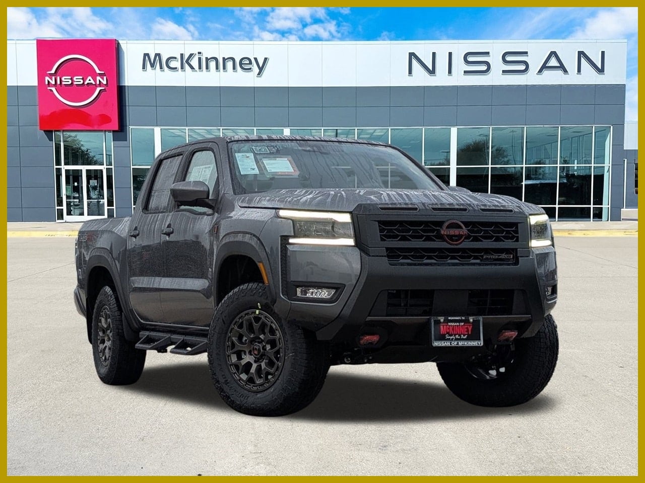 2026 Nissan Frontier PRO-4X's photo